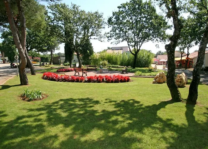 Holiday park Fkk Ulika - Naturist Mobile Homes Eden 4*